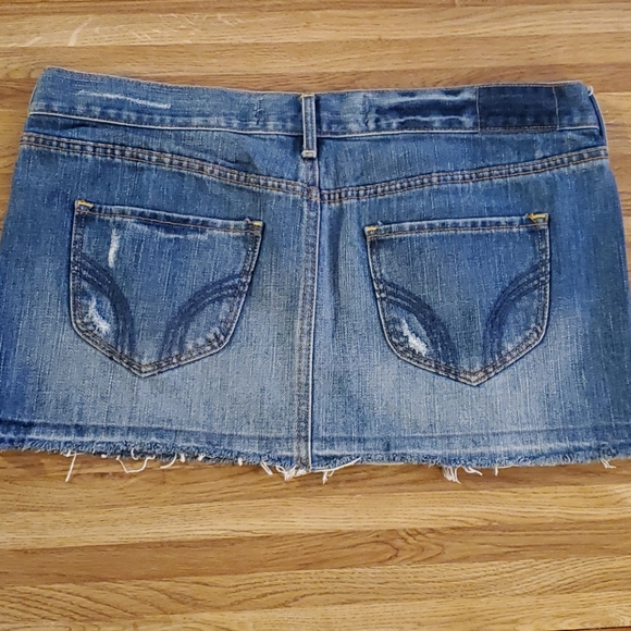 Denim Hollister skirt - Picture 2 of 4